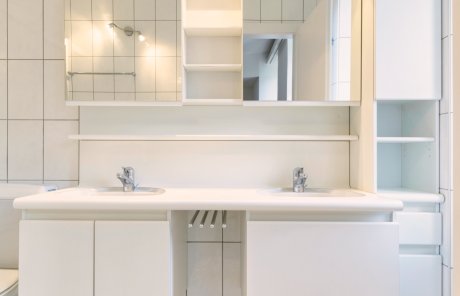 Badzimmer mit Badewanne